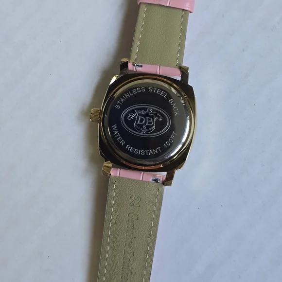 Y2K Dooney & Bourke Hearts Design Rhinestone Bezel Watch Pink Leather Band - Picture 8 of 11